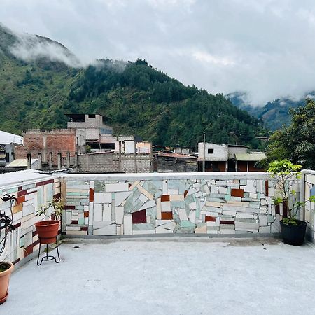 Tiny Apartment In The City Rooftop Terrace Baños Buitenkant foto